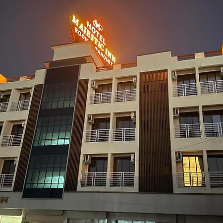 Majestic Inn Vasai Luaran gambar